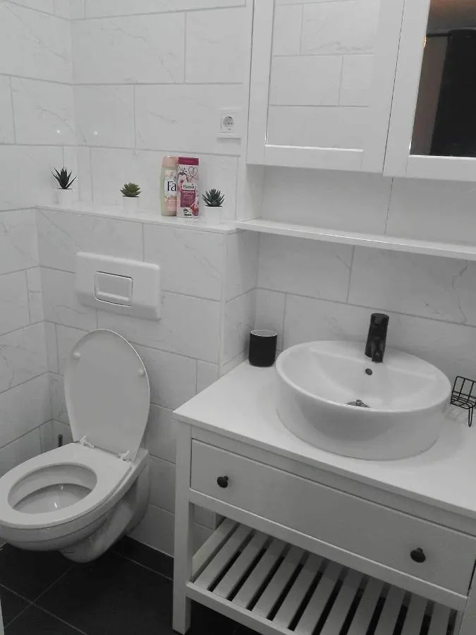 7Dab Apartment Josika 28 Contactless Self Check-In Βουδαπέστη 0*,  Ουγγαρία